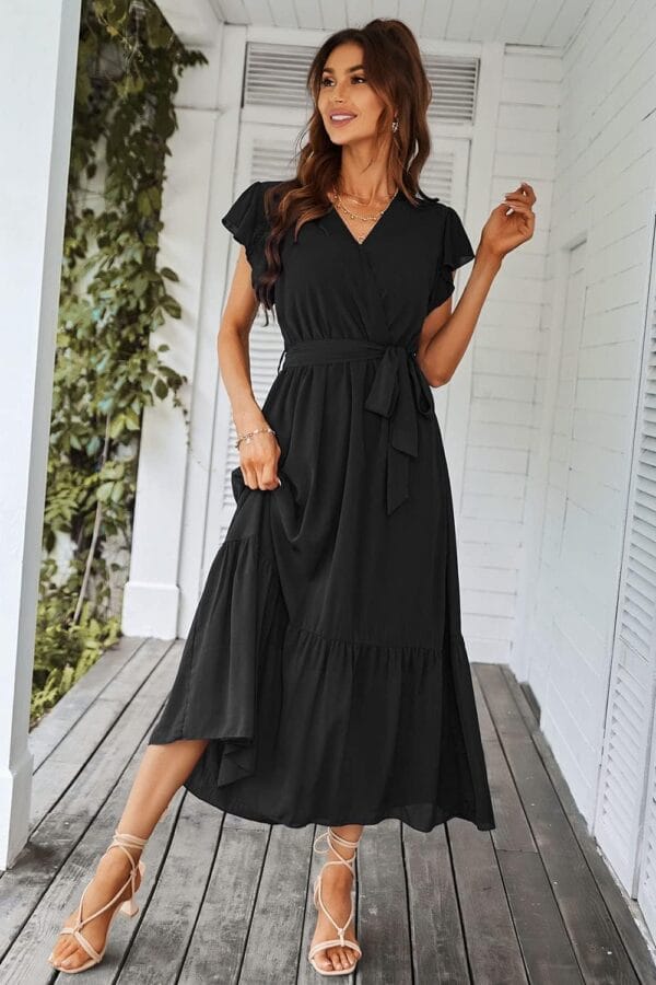 Flowy boho floral maxi dress with short sleeves and V-neck design