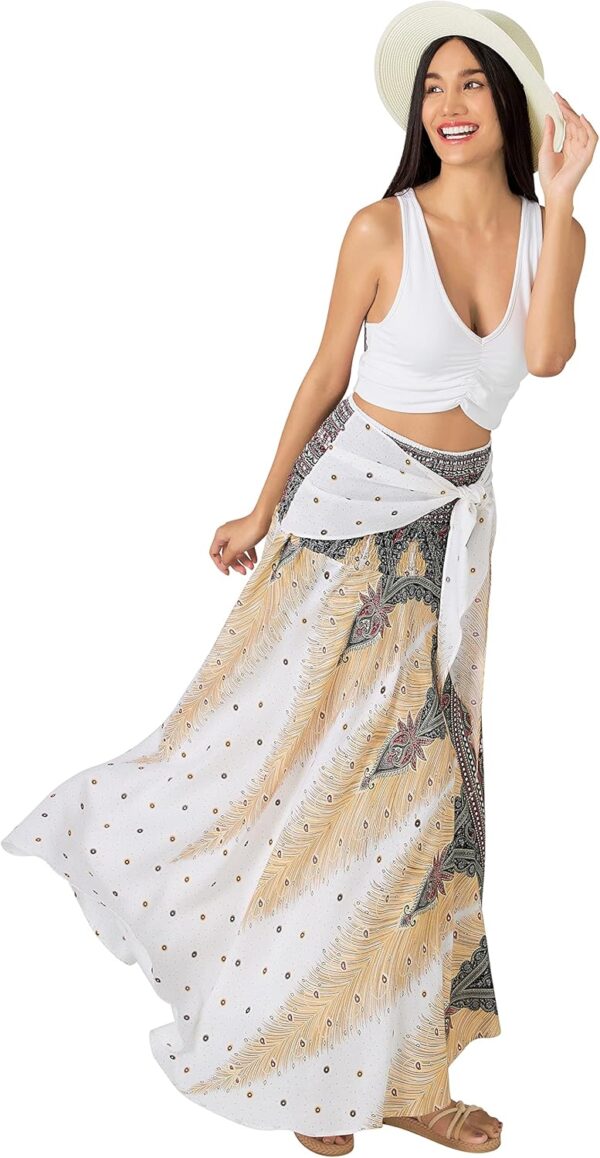 Long women's bohemian maxi skirt in vibrant floral pattern