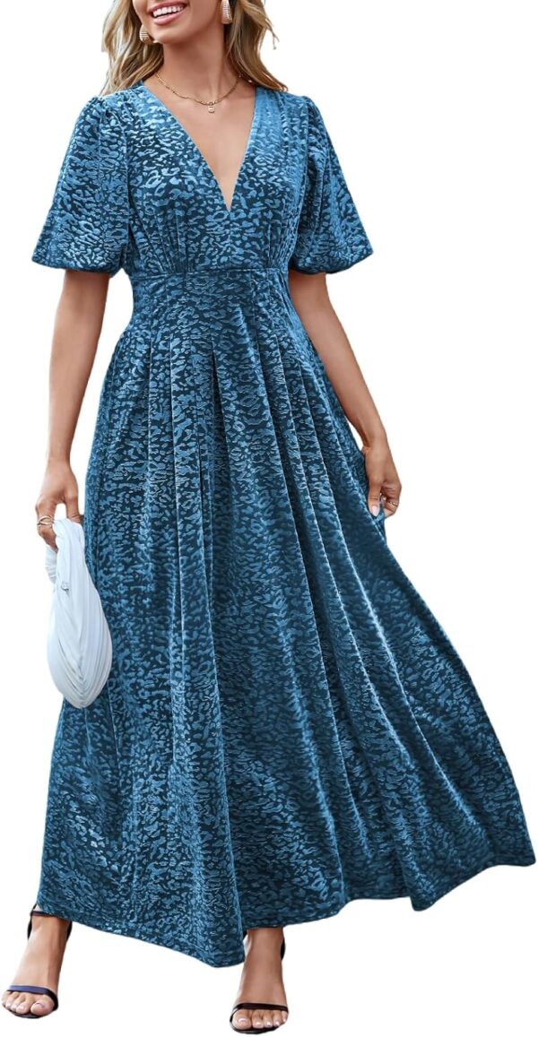 Women's Sissyaki velvet formal dress designed for elegant occasions