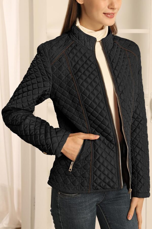 Women's lightweight quilted puffer jacket with fleece lining