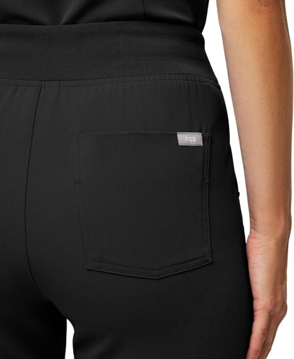 Women's high waisted jogger scrub pants in slim fit with six pockets